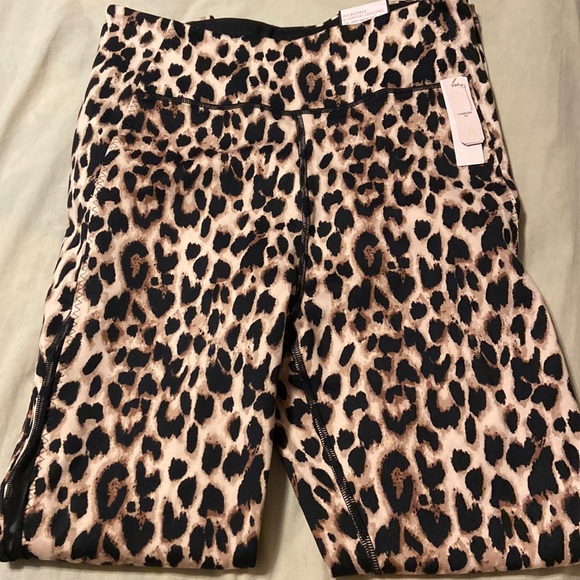 Victoria's Secret Pants - Victoria’s Secret Incredible Essential Leggings